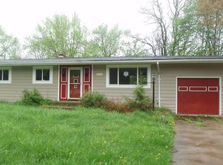 8425 Akins Rd, North Royalton, OH 44133