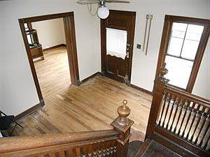 3rd image of 17 Winegard St