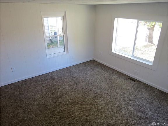 4th image of 2736 Holman St