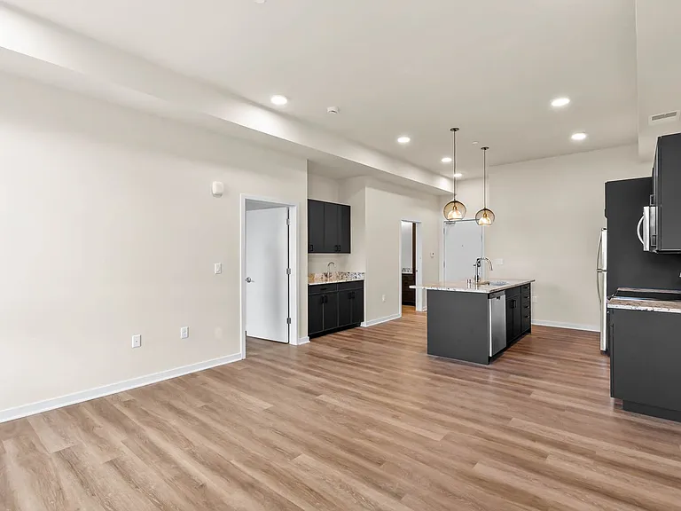 600 W Freshwater Way #101 — Photo 10