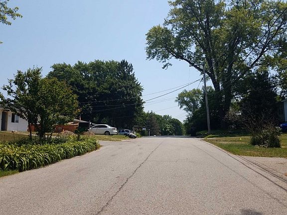 4th image of 26389 W Blackhawk Ave