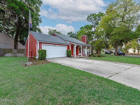 2nd image of 11418 BEACON Drive N