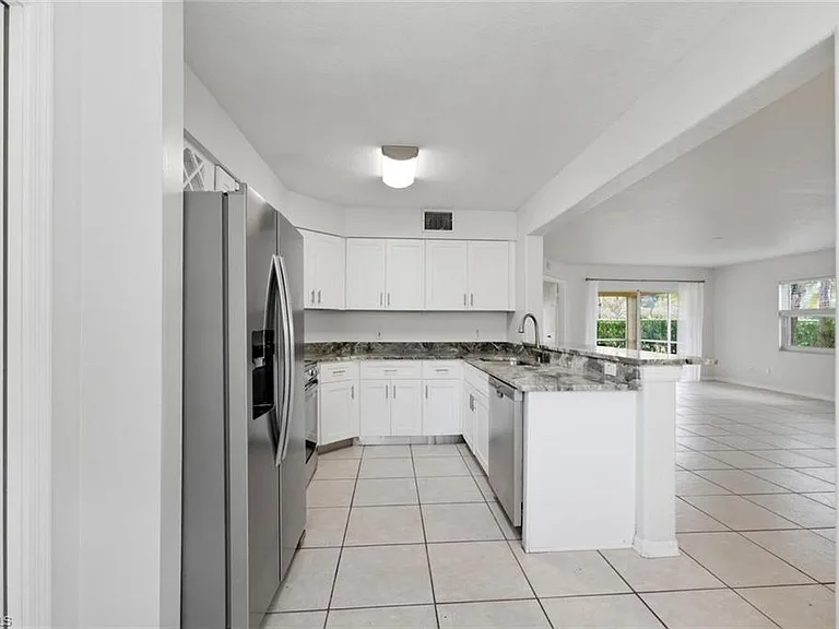 9570 Crescent Garden Dr #A-102 — Photo 17