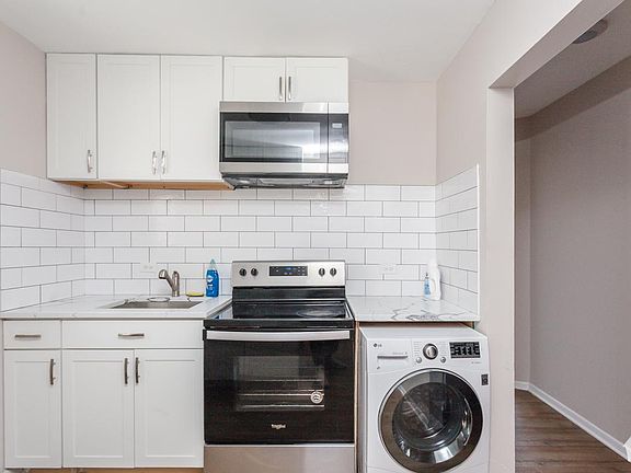 4th image of 6429 N Hermitage Ave #1R