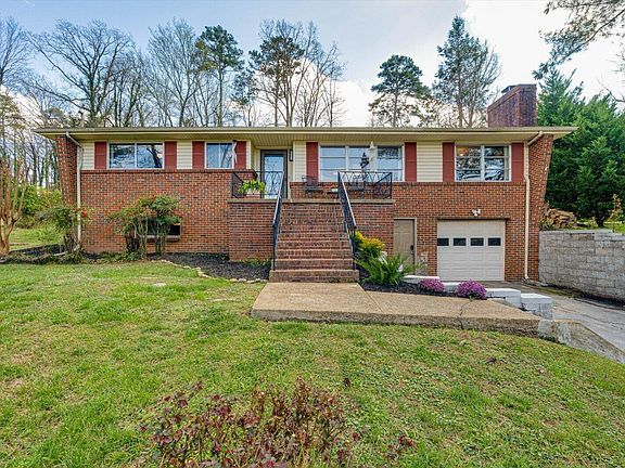 2nd image of 1402 John Ross Rd