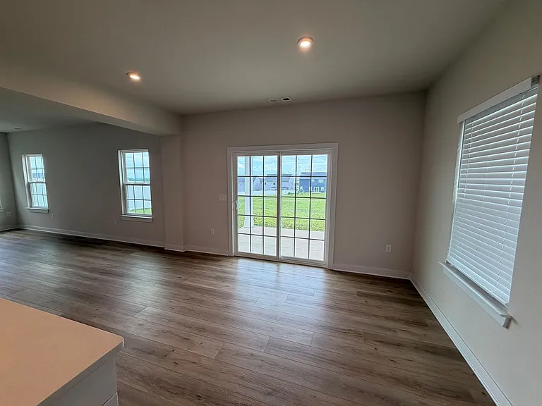 935 Green Valley — Photo 10