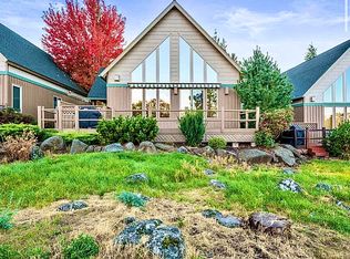 4645 Marsh Hawk Dr, Klamath Falls, OR 97601
