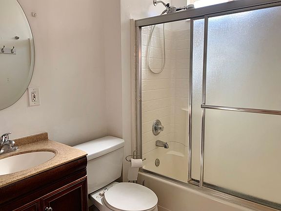 5th image of 476 7th St #C