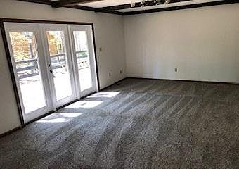 5th image of 704 Ala Dr