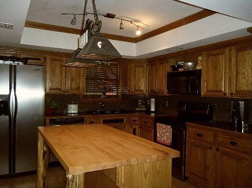 4th image of 325 County Road 1585