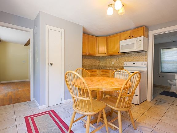4th image of 226-226 W Union St #228