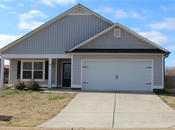 54 Crest View Dr, Carnesville, GA 30521
