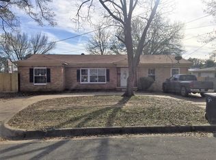 2105 Airline Dr, Tyler, TX 75701