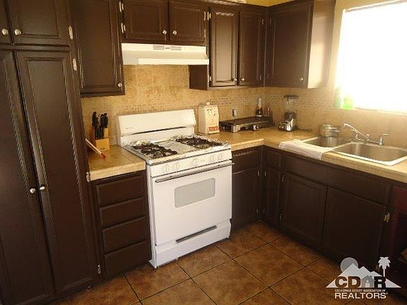 3rd image of 16705 Avenida Rambla