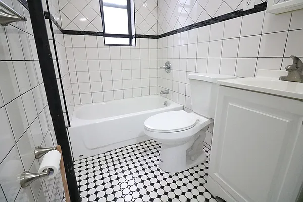 Rented by Compass | media 31