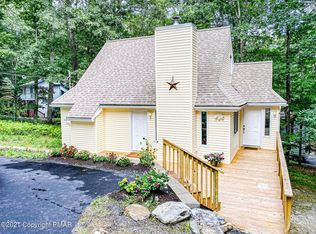 265 Stafford Dr, Bushkill, PA 18324