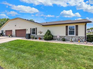 1057 Paradise Ct UNIT G, Greenwood, IN 46143