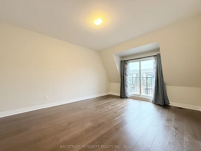 2160 Trafalgar Rd #3 — Photo 16
