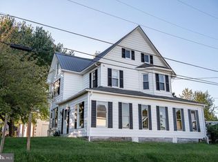45 E Main St, Fawn Grove, PA 17321
