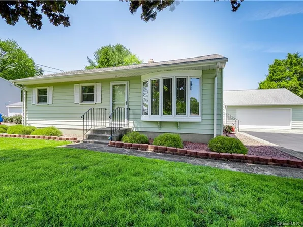 135 Chestnut Drive, Colchester, CT 06415