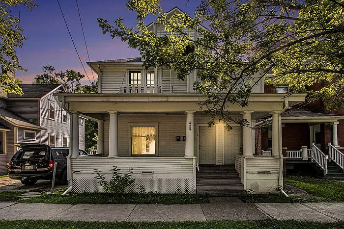 429 Davis St #1 — Photo 3