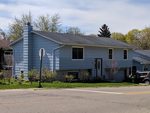 2nd image of 105 W Clarendon Dr