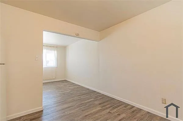 151 E 24th Pl #151 — Photo 10