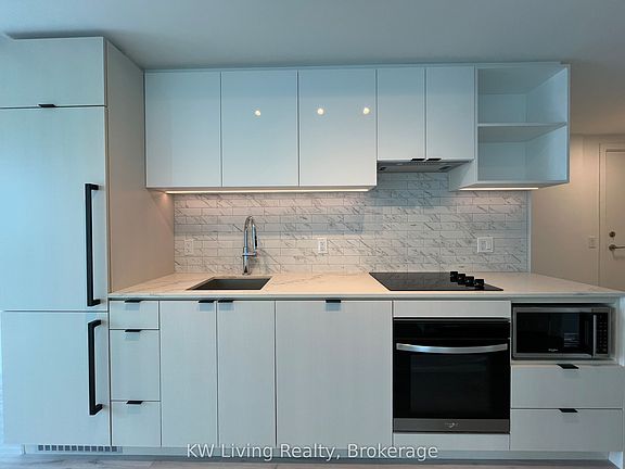 2nd image of 252 Church St #5711
