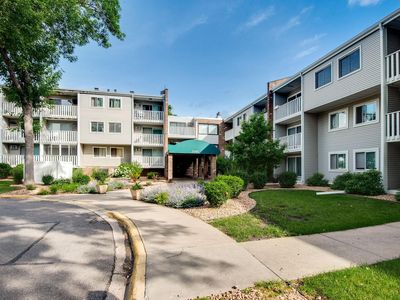 1601 N Innsbruck Dr APT 143, Fridley, MN, 55432