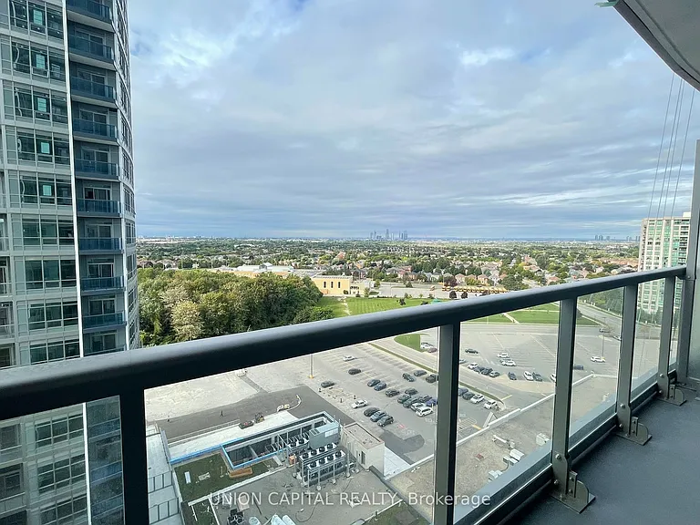 50 Upper Mall Way #1403 — Photo 33