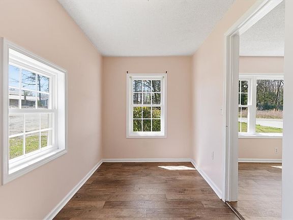 4th image of 112 Newry Rd