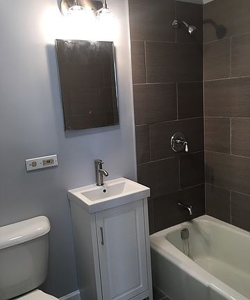 5th image of 4300 W Ford City Dr APT 1202