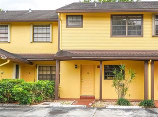 1086 NE 209th Ter, Miami, FL 33179