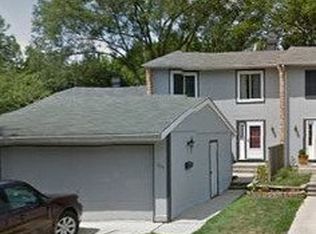 344 Elmwood Ln, Bloomingdale, IL 60108