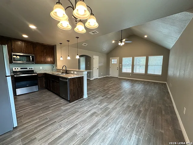 107 Virginia Way — Photo 3