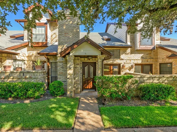 10819 Crown Colony Dr APT 4, Austin, TX 78747