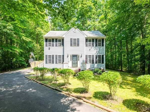 4558 Leakes Mill Dr, Gum Spring, VA 23065