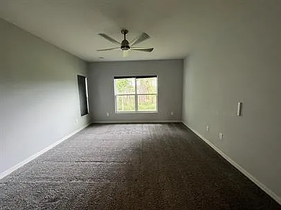 1631 Town Park Ct — Photo 4