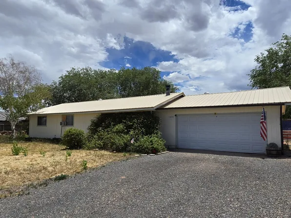 1320 W 5th St S, Saint Johns, AZ 85936