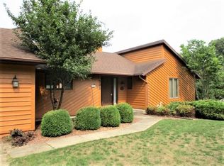 535 Baintree Rd, Davis, IL 61019