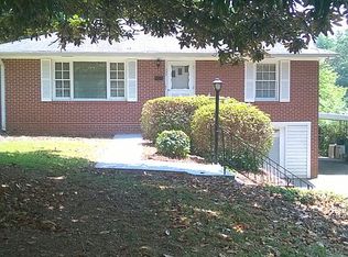 540 Woodvale Dr, Atlanta, GA 30327