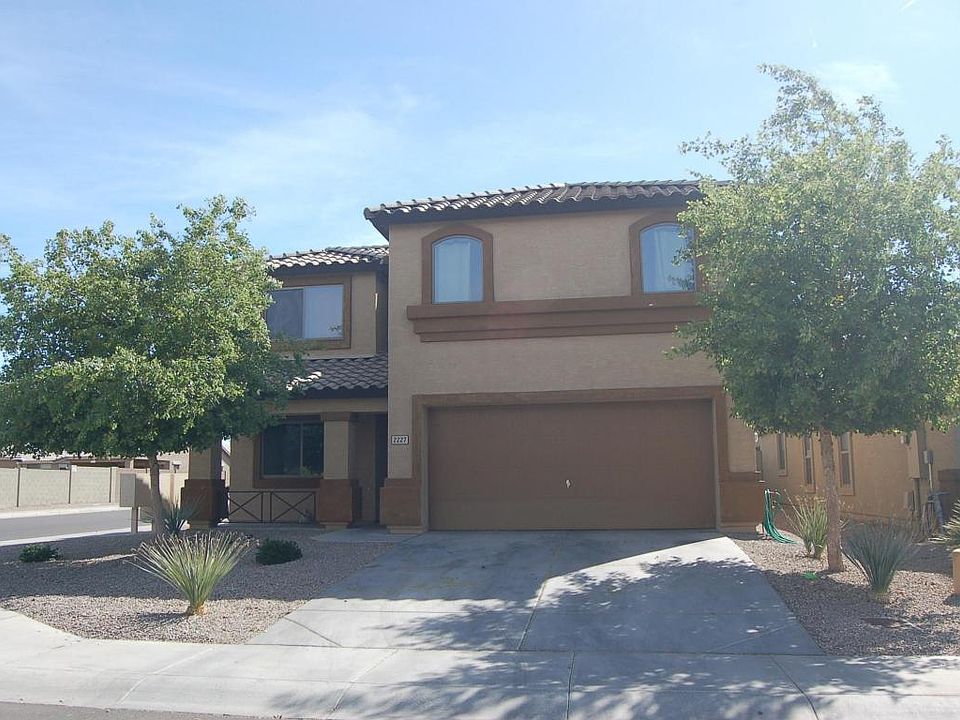1st image of 2227 S 101st Dr