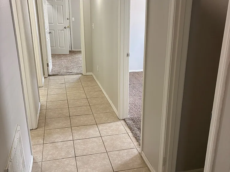 814 Hardy Springs Cir #A — Photo 4