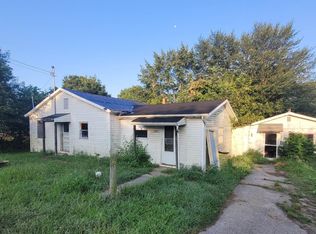 8023 S Packerton Rd, Claypool, IN 46510