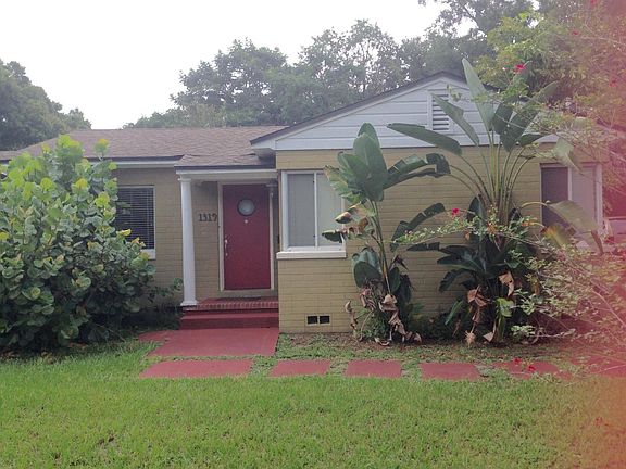 Cute 1/2 duplex on quiet street near Mills/50.