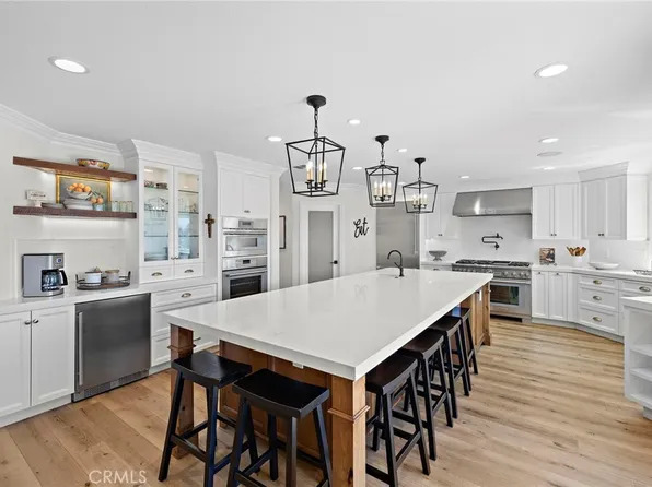 8 Las Pisadas, Rancho Santa Margarita, CA 92688