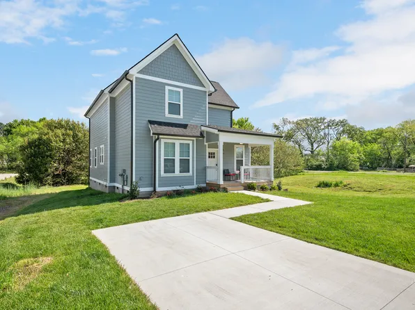 1017 E 14th St, Chattanooga, TN 37408