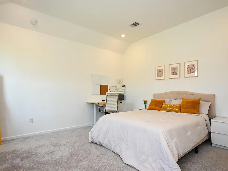 3057 Pensacola Dr — Photo 32