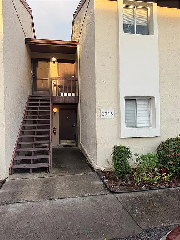 2 bed, 1.0 bath, 912 sqft, $1,475 — Photo 2