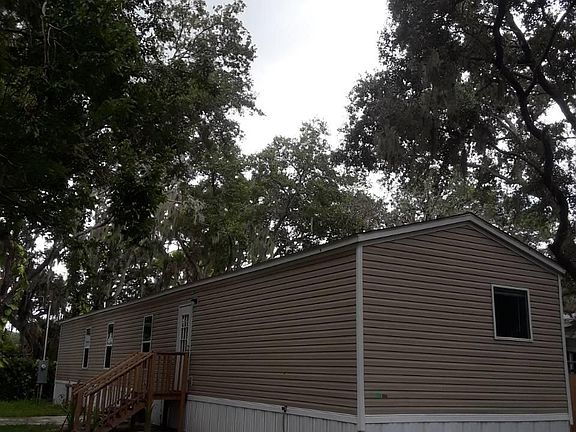 2nd image of 106 Kenwood Ave